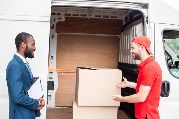Swift and Convenient Appliances Delivery and Haul-Away Services by SMS Appliances – Streamlined solutions for quick delivery and hassle-free removal of old appliances to make your experience efficient and stress-free.