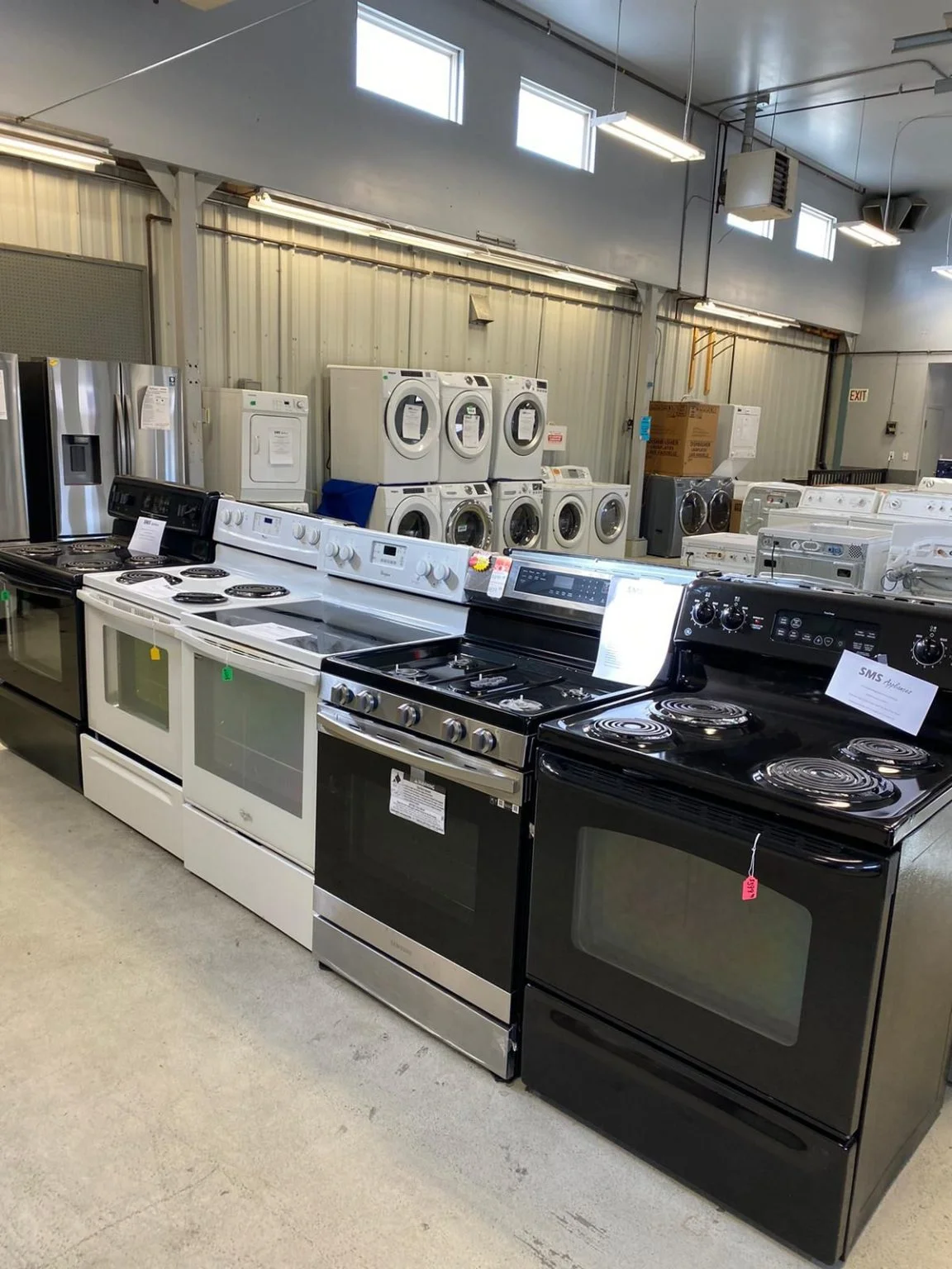 Expert appliance installation services in Medicine Hat by SMS Appliances, professional installation of home appliances.